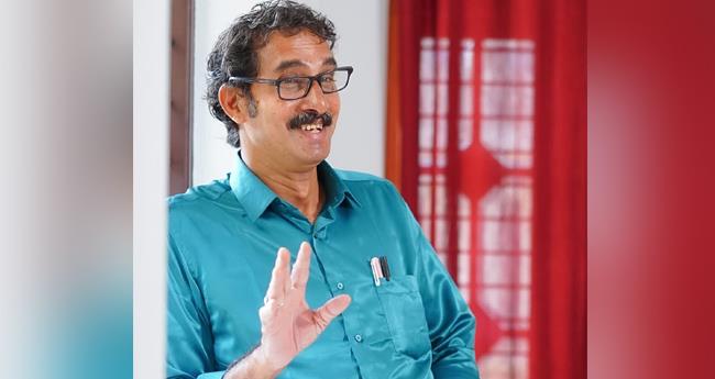 ഉണ്ണികളേ, ഒരു കഥ പറയാം